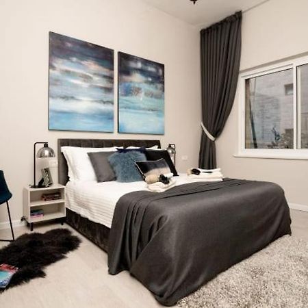 Ben Yehuda, 3 Lovely Flats In The Same Building Єрусалим Екстер'єр фото