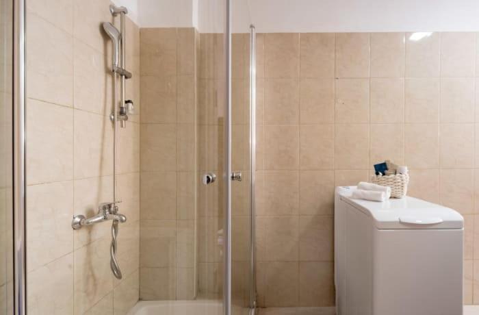 Ben Yehuda, 3 Lovely Flats In The Same Building Єрусалим Екстер'єр фото