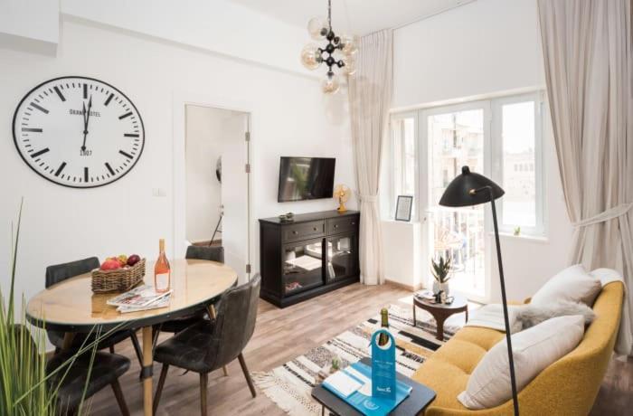 Ben Yehuda, 3 Lovely Flats In The Same Building Єрусалим Екстер'єр фото