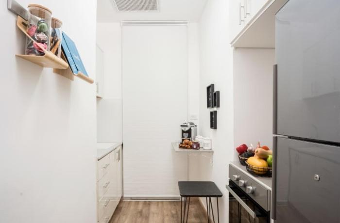 Ben Yehuda, 3 Lovely Flats In The Same Building Єрусалим Екстер'єр фото