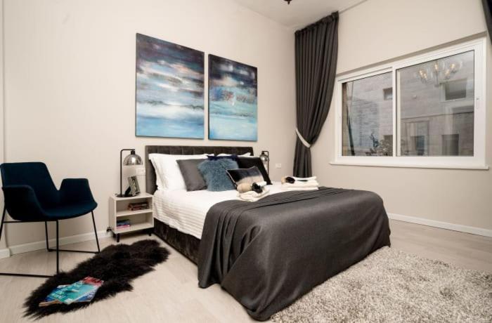 Ben Yehuda, 3 Lovely Flats In The Same Building Єрусалим Екстер'єр фото